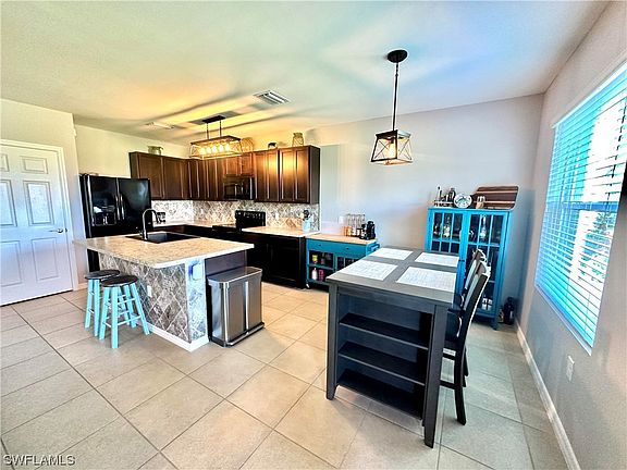 4th image of 2633 Manzilla Ln