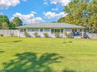 610 Bryant St, Etowah, TN 37331