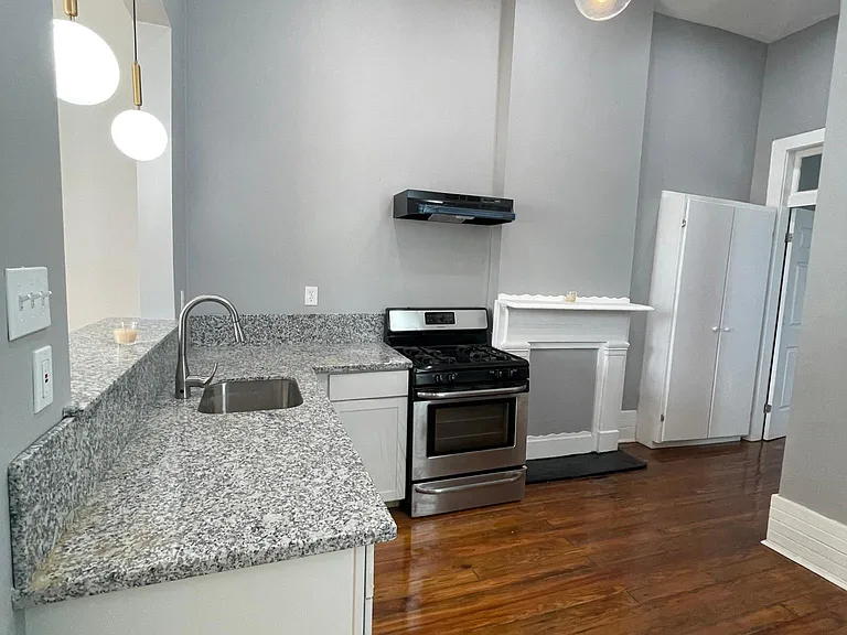 2125 Delachaise St — Photo 12