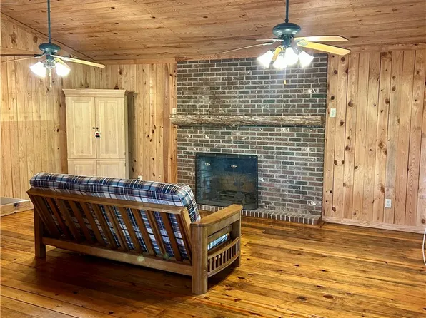 107 Brendart Hl, Sunset, SC 29685