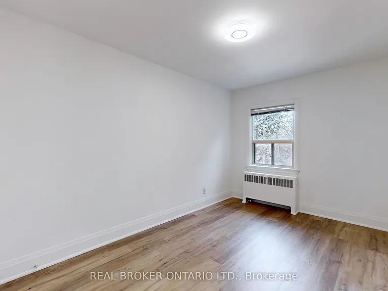451 Donlands Ave #UPPER — Photo 11