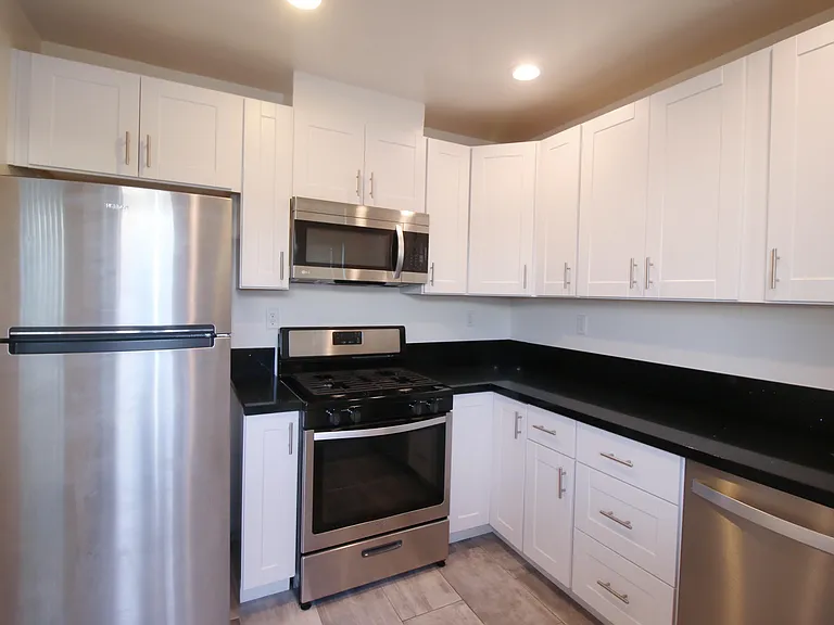 14541 Dickens St — Photo 9