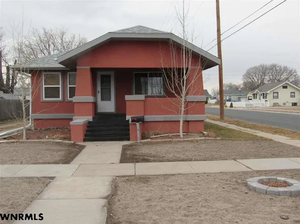 2122 Avenue E, Scottsbluff, NE 69361
