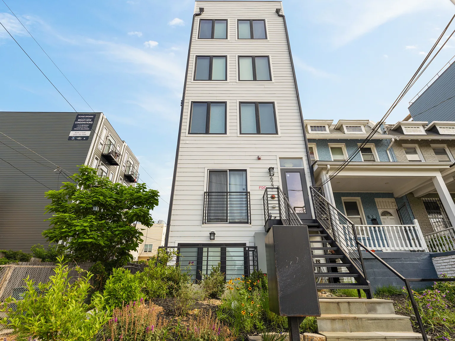 2 bed, 693 sqft, $3,100 — Photo 3