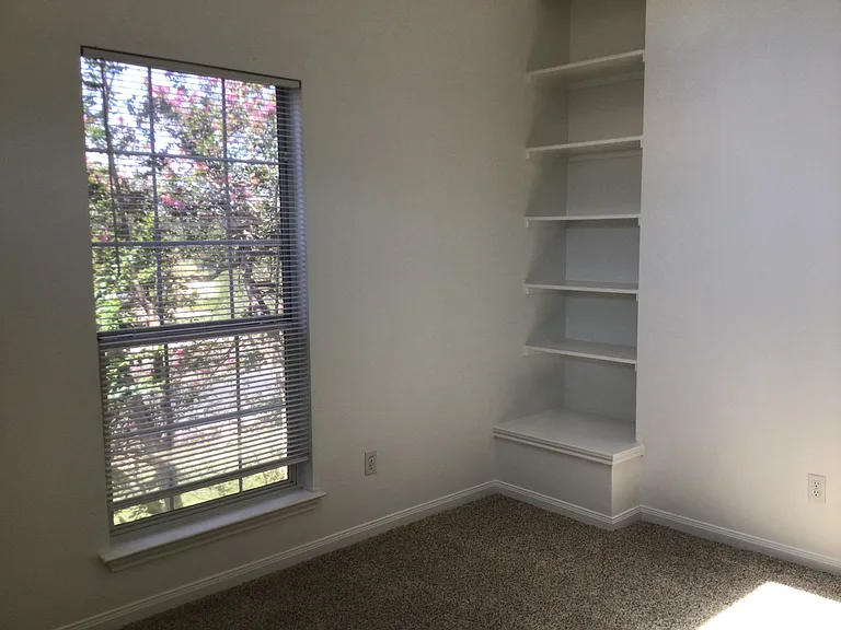 2913 Whisper Oaks Ln #A — Photo 14