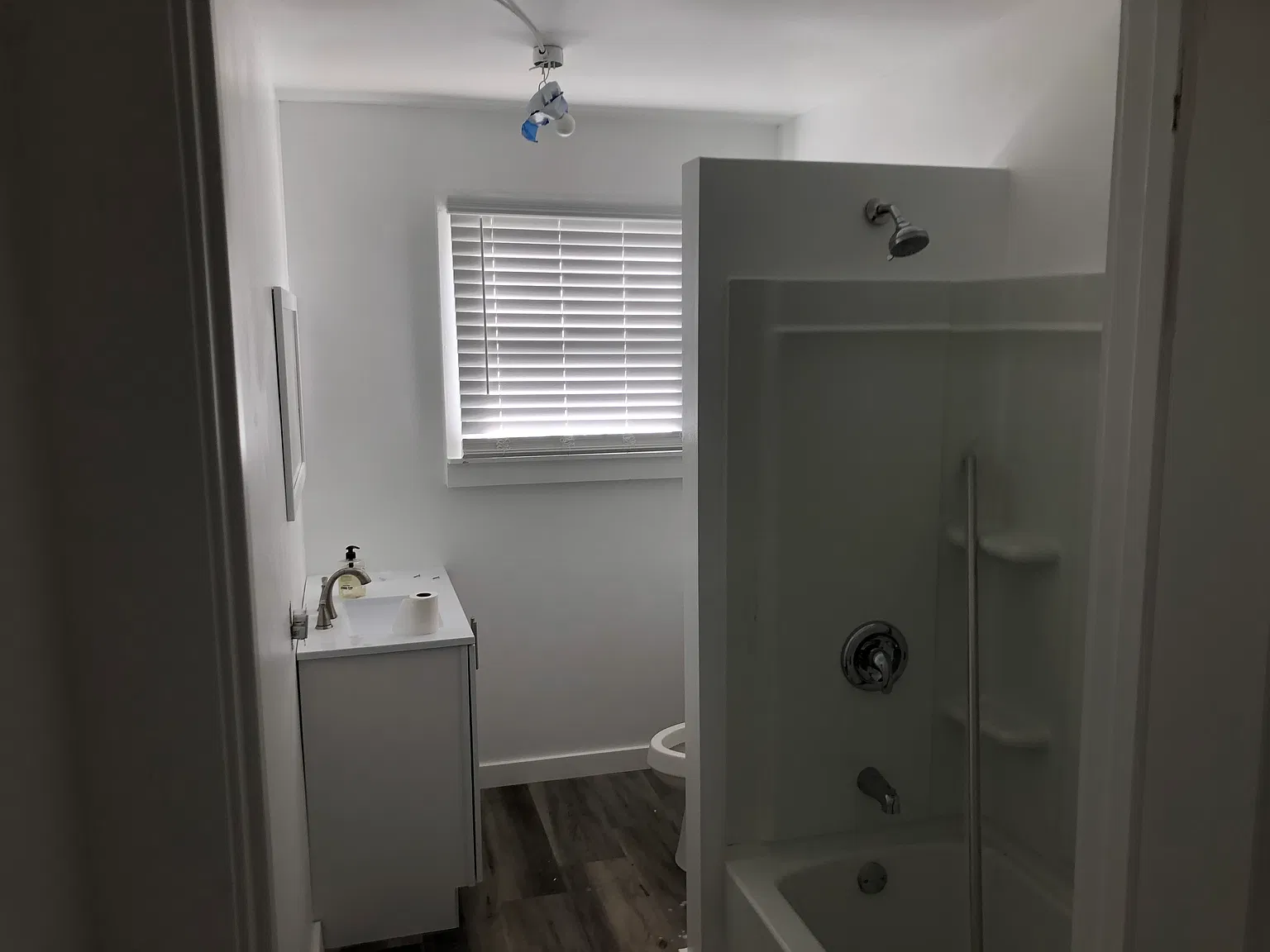 5 bed, 1750 sqft, $3,350 — Photo 4