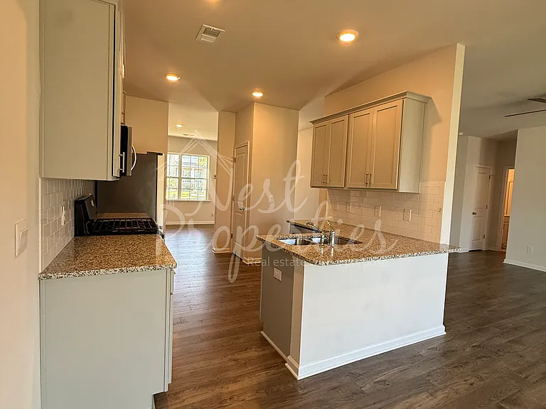 425 Pine Log Run — Photo 5