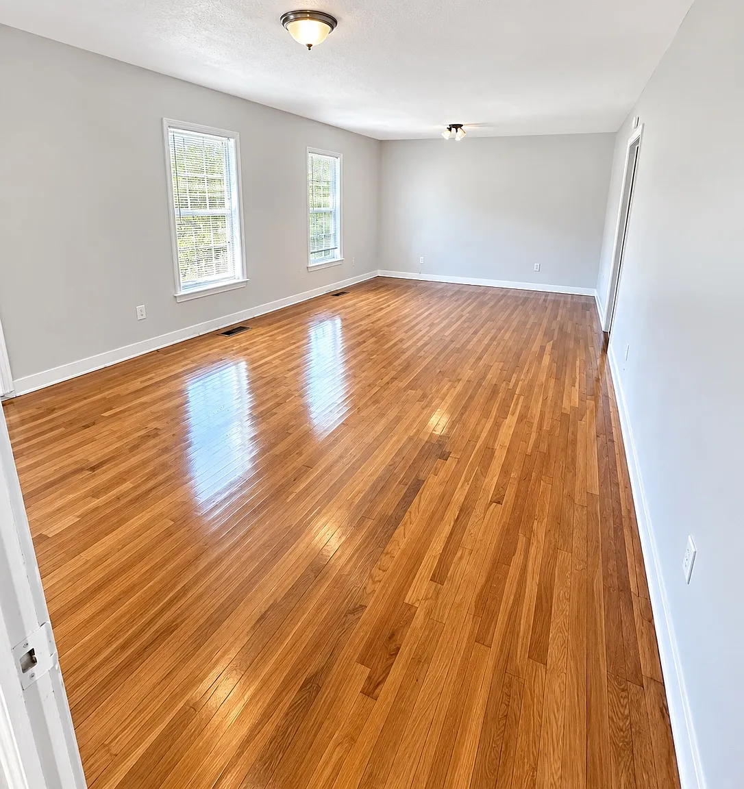 3 bed, 2.5 bath, 2029 sqft, $1,450 — Photo 2