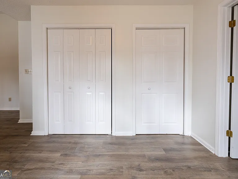 112 Glendale Dr — Photo 40