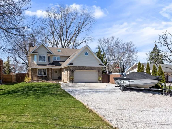 237 E Puce Rd, Lakeshore, ON N8L 0C5