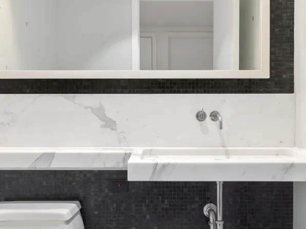 150 Nassau Street image 10 of 16