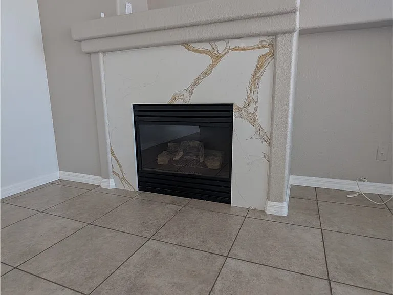 1016 Royal Plum Ln — Photo 18