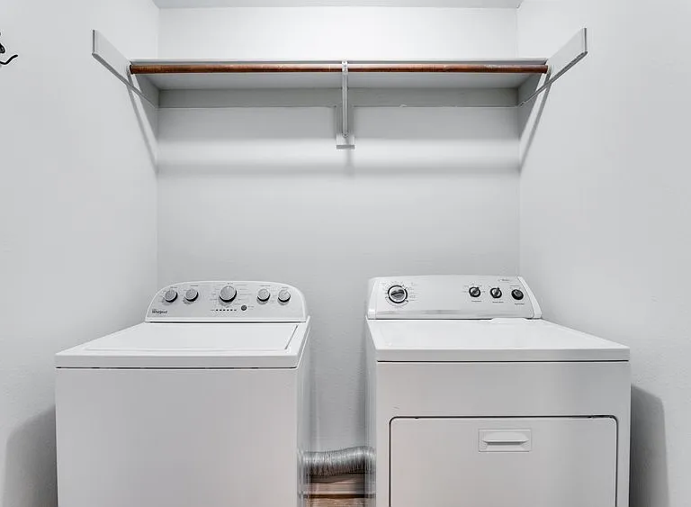 6820 Cutter Ct — Photo 15