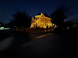 700 Perry Rd, Argyle, TX 76226