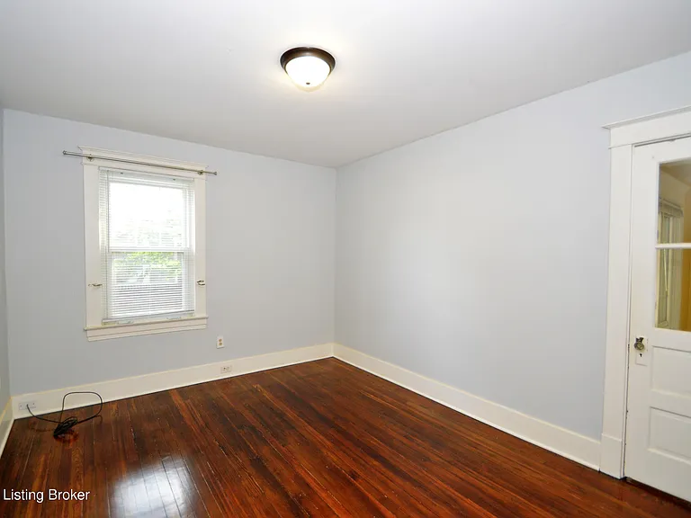2102 Murray Ave — Photo 10