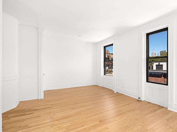 5th image of 85 Bedford St APT 5