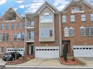 107 Washington Square Ct, Occoquan, VA 22125