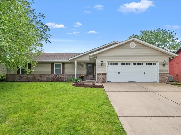 100 Penny Ln, Shiloh, IL 62221