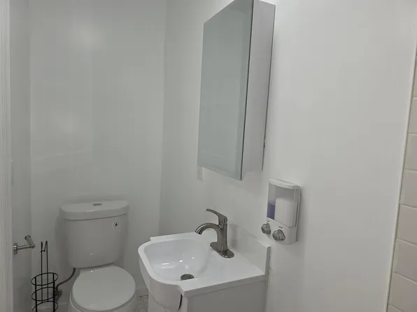 40 Van Reypen Street image 5 of 20