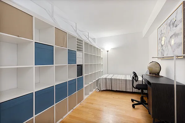 Sold by Nest Seekers International | media 14