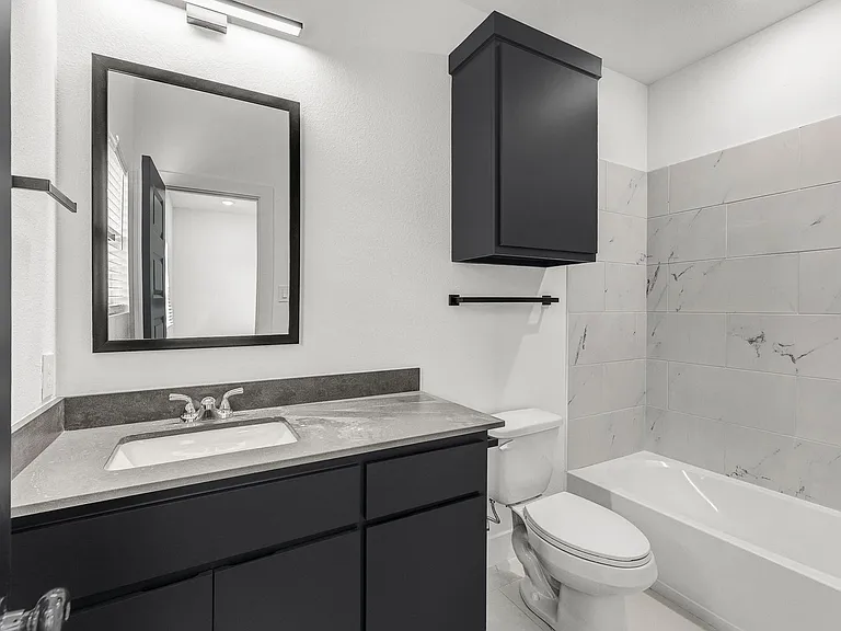 3008 Alpha Wolf Ct — Photo 27