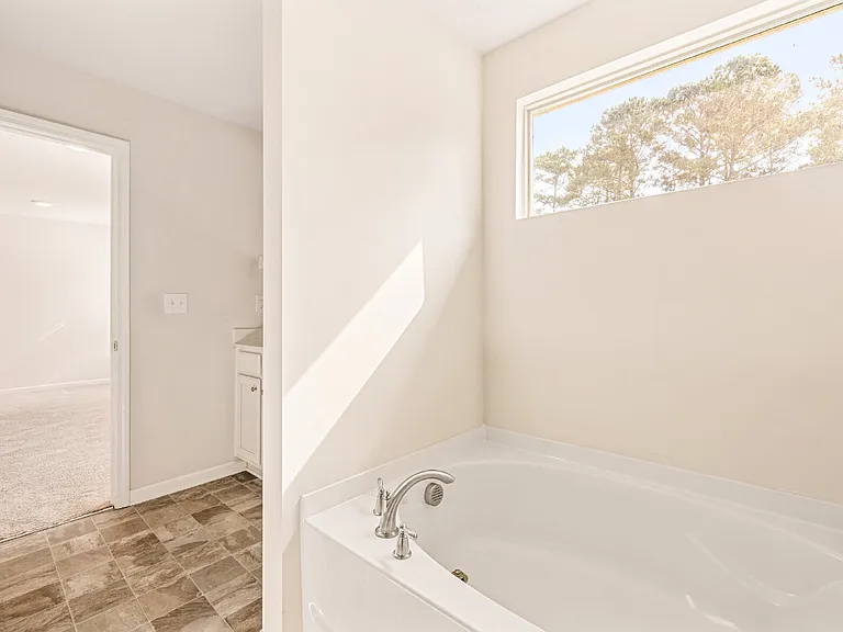2216 Sussex Rd — Photo 17