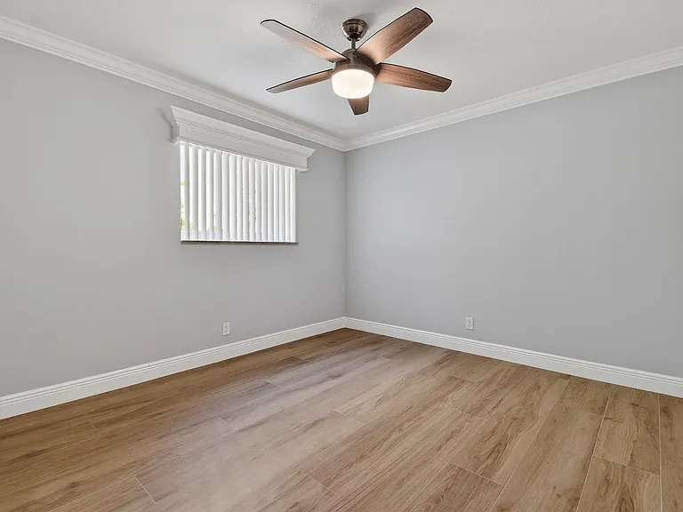 1615 Shirley Ct — Photo 18