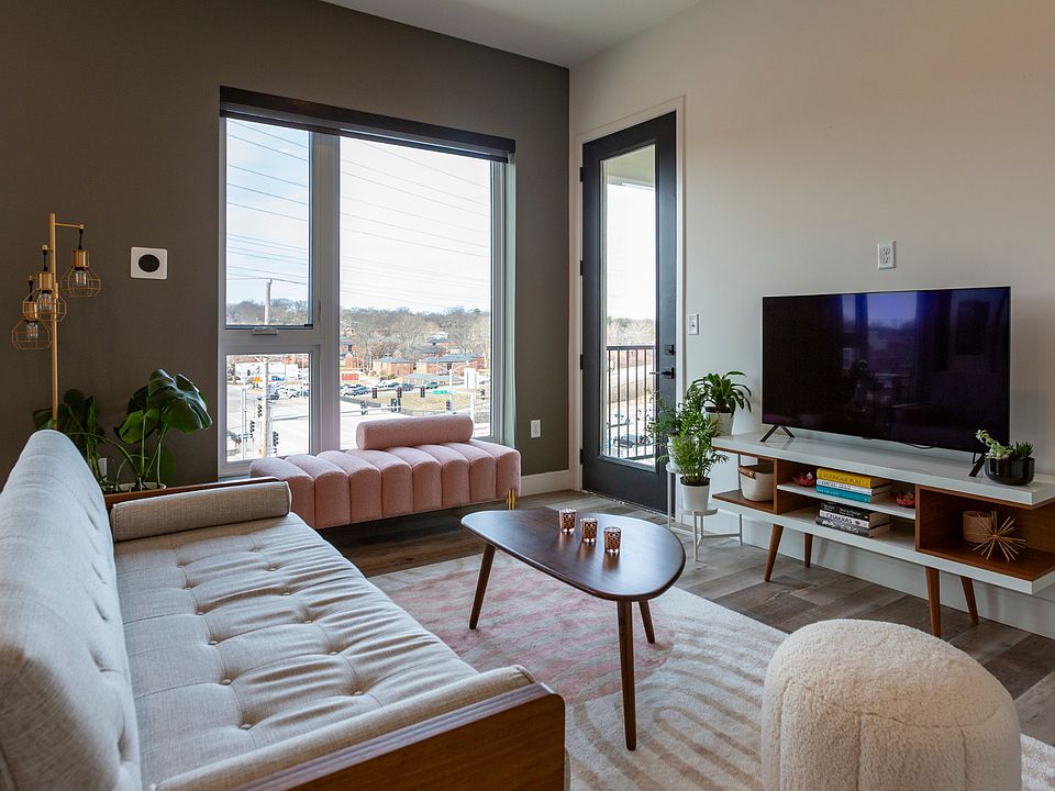 Mckenzie | Living room