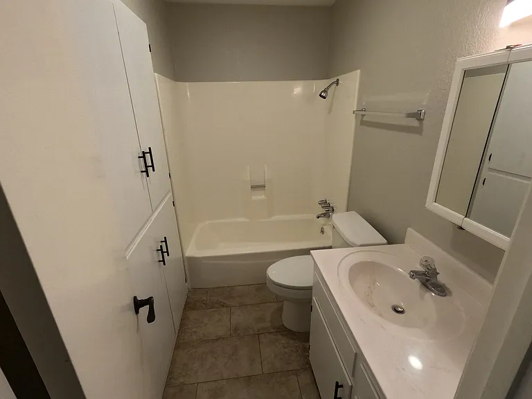 804 Hudler St — Photo 9