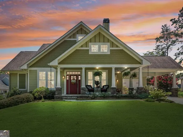 6023 Gainesville St, Flowery Branch, GA 30542