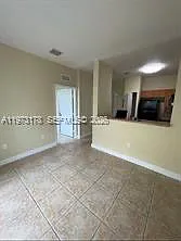1661 SE 29th Ct #109