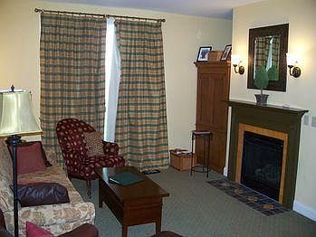 2nd image of 202-204 Seneca