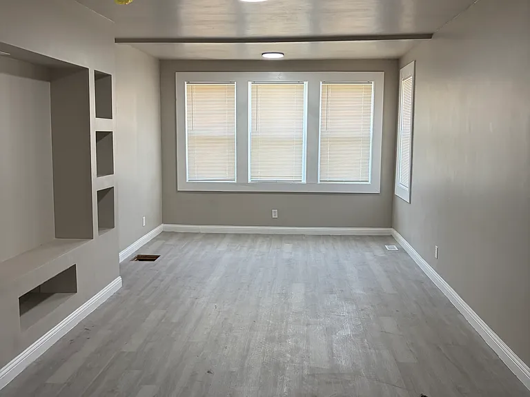 1121 Polk St — Photo 7
