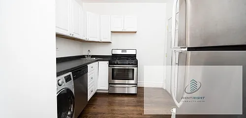 3701-11 N Hoyne Ave #37033 Photo 1