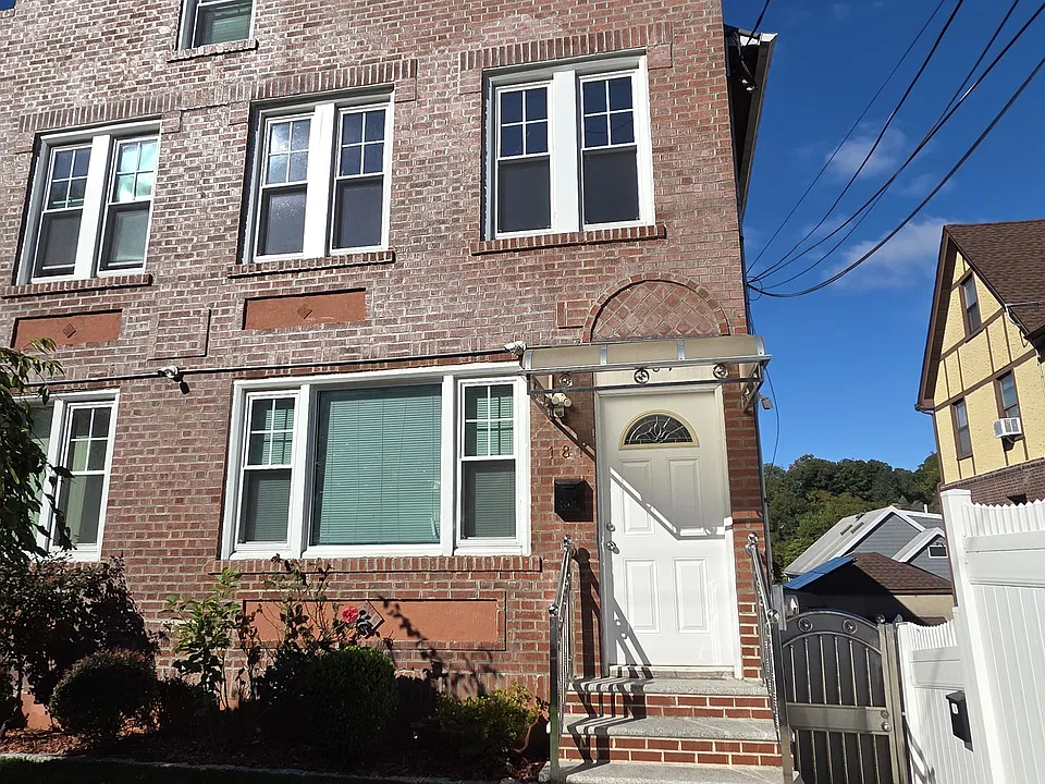 181 Sedgwick Ave #1