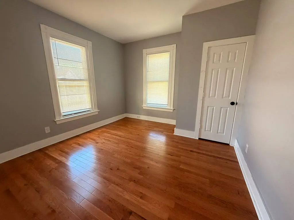 3 bed, $1,900 — Photo 4