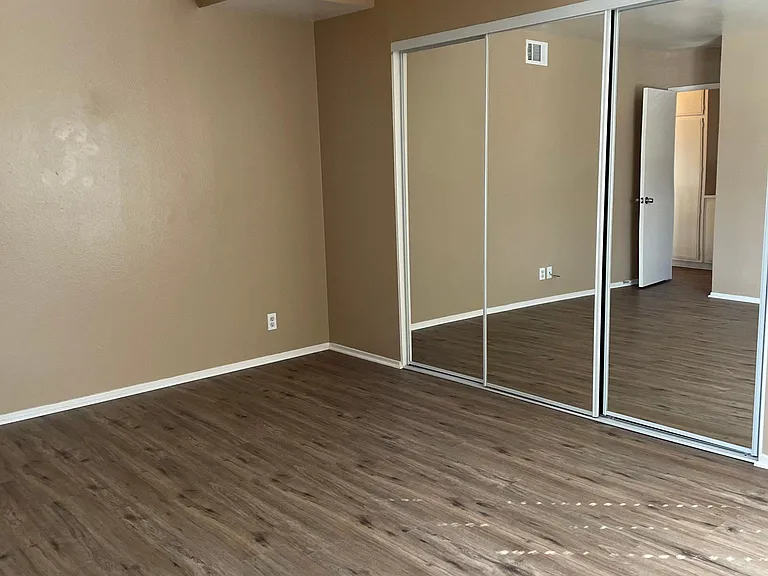 7299 Unicorn Cir — Photo 5