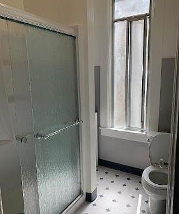 5th image of 1133 Shotwell St