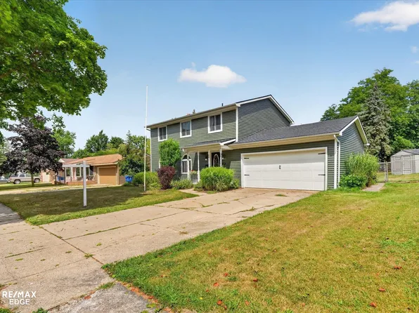310 Delzingro Dr, Davison, MI 48423