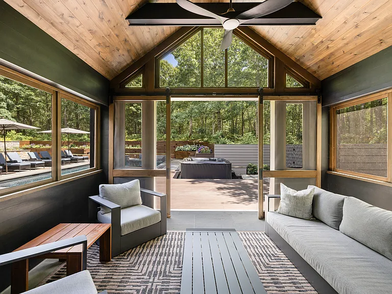 544 Wainscott Northwest Rd — Photo 17