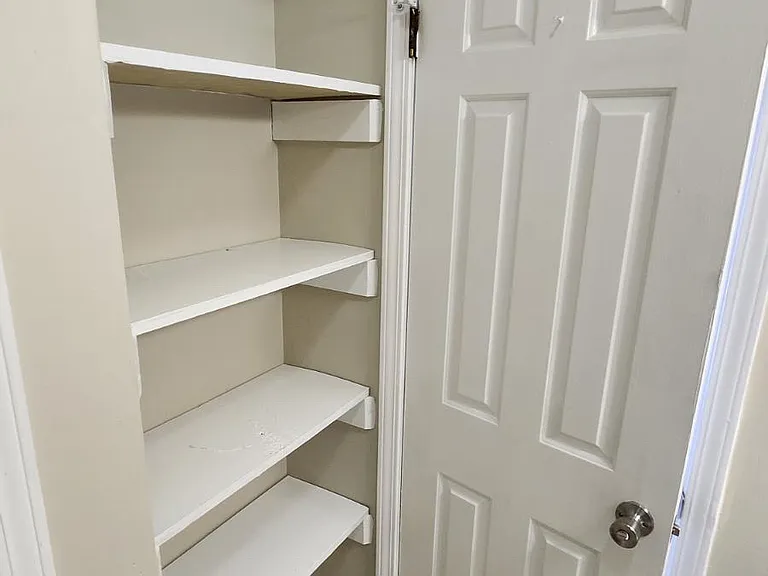 601 Cleveland St #7 — Photo 8