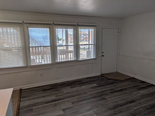 917 E Ocean View Ave APT A