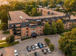 155 Main St N Unit 307, Newmarket, ON L3Y 8C2