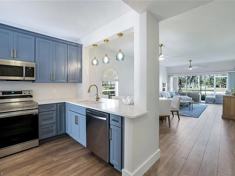 555 Augusta Blvd #3-1 — Photo 6