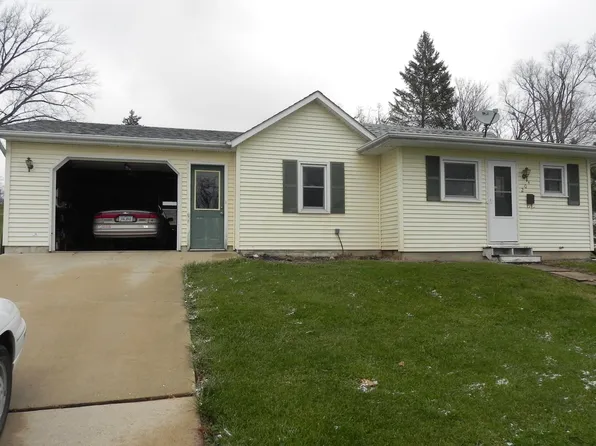 204 E Pine St, Anamosa, IA 52205