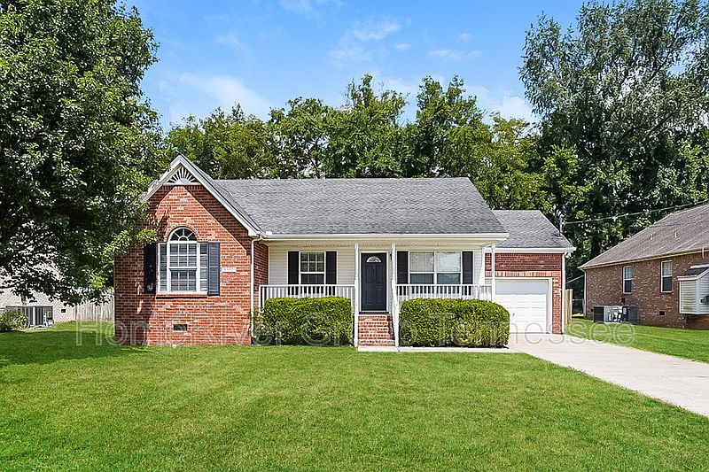 1st image of 1302 Bolton Dr