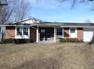 1835 Ardmore Dr, Florissant, MO 63033
