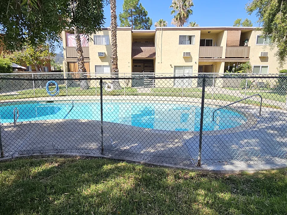 Sunshine Gardens Apartments