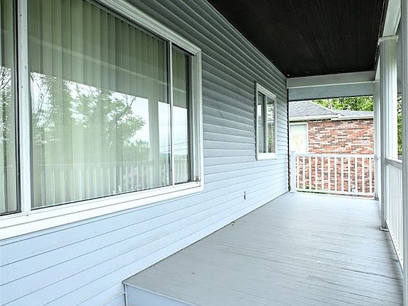 5th image of 16 Robinson St