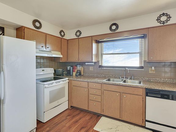 5th image of 6383 Portsmouth Dr